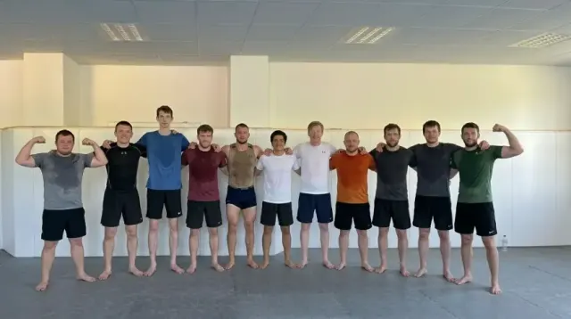 Group flexing